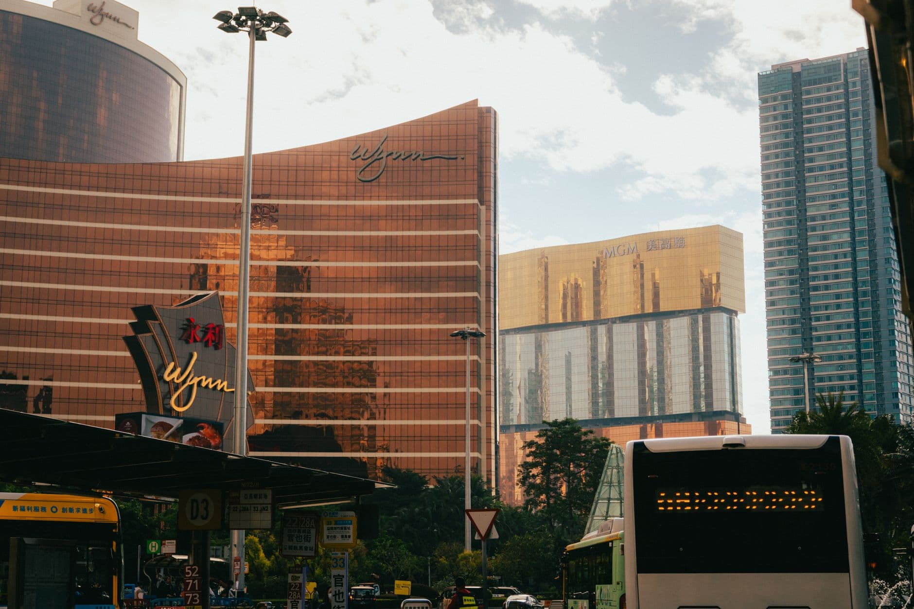 Wynn Says UAE Casino Will Open in September 2027, Q2 Results Beat Estimates