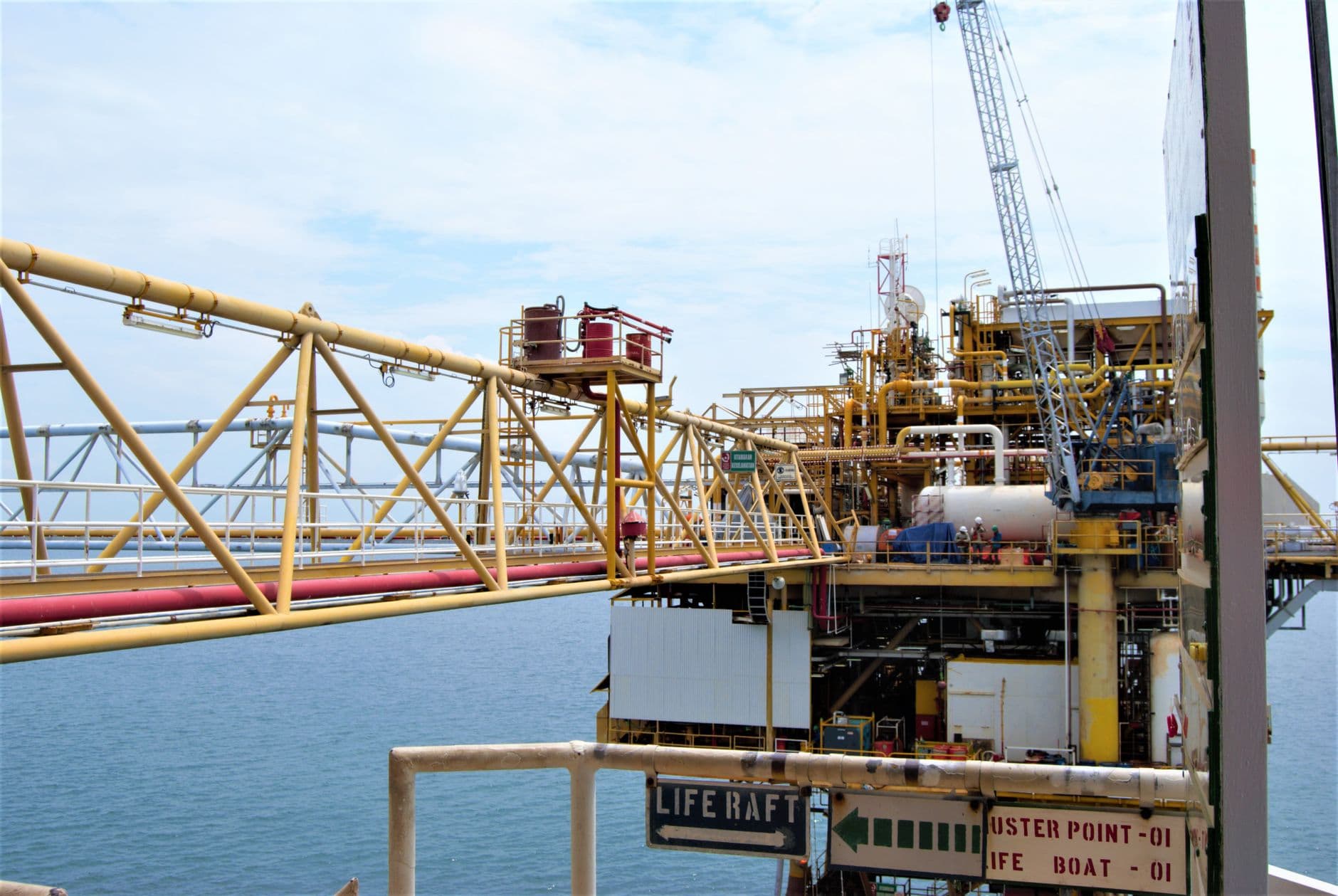 OPEC oil output rises further in July led by Gulf producers, Reuters survey shows
