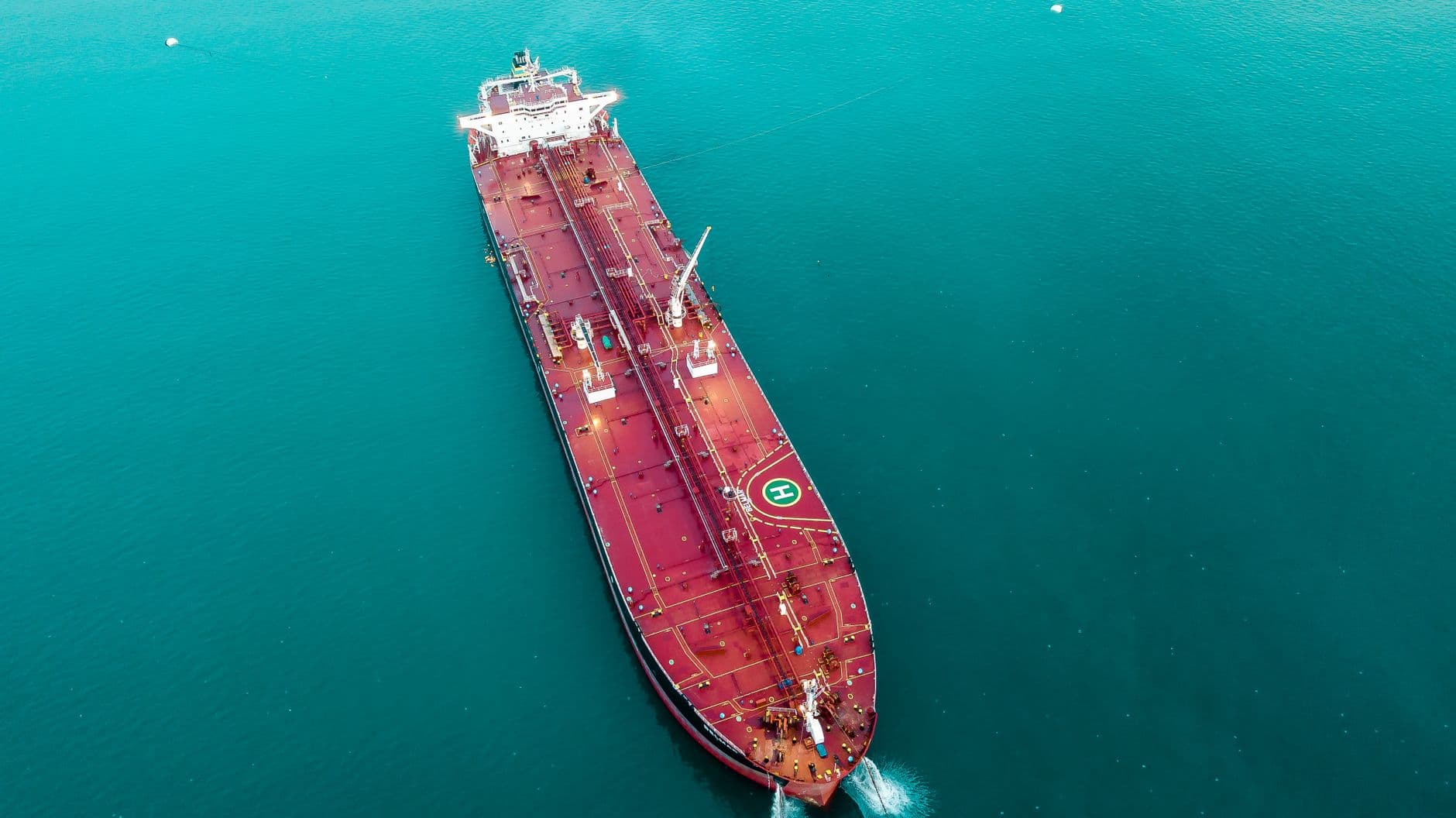 Saudi Aramco Resumes VLCC Transits Through Strait Of Hormuz After Three-Week Suspension