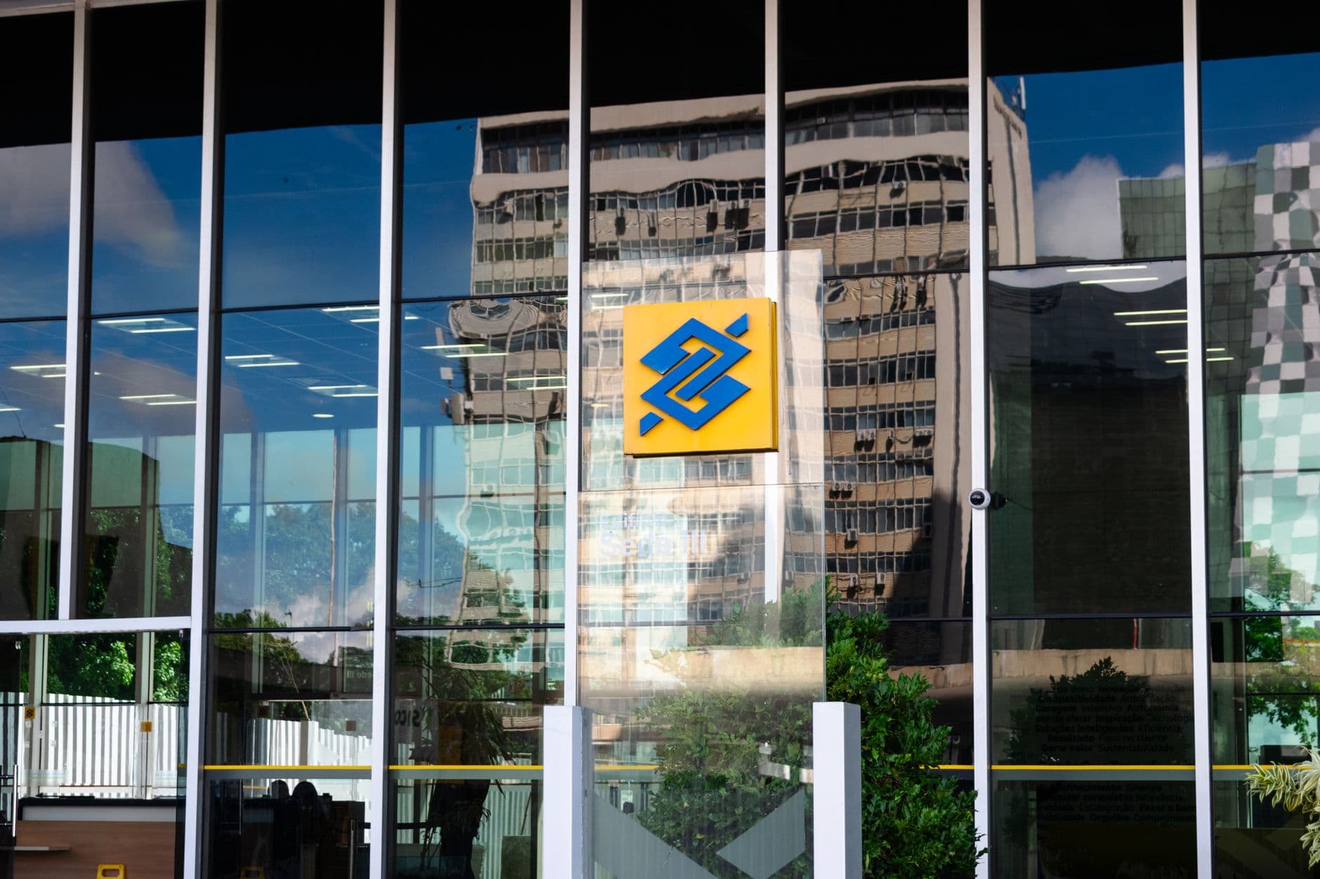 Standard Chartered becomes first Global Systemically Important Bank to launch Institutional Bitcoin and Ether spot trading in the UAE