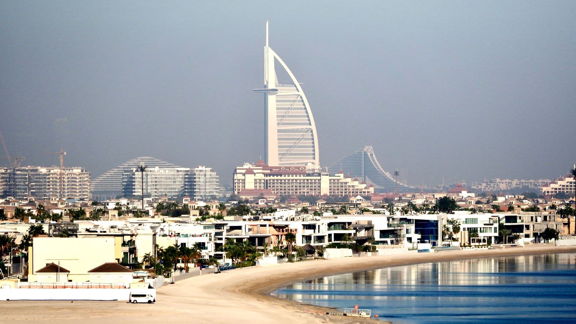 Some wealthy Pakistanis shift Dubai property investments home amid Gulf crisis