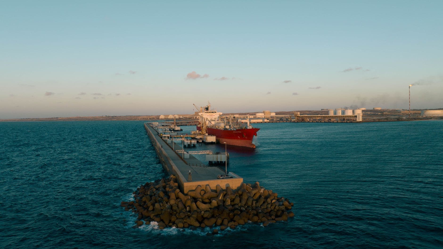 Mideast oil exports rebound in September as Saudi Arabia boosts shipments