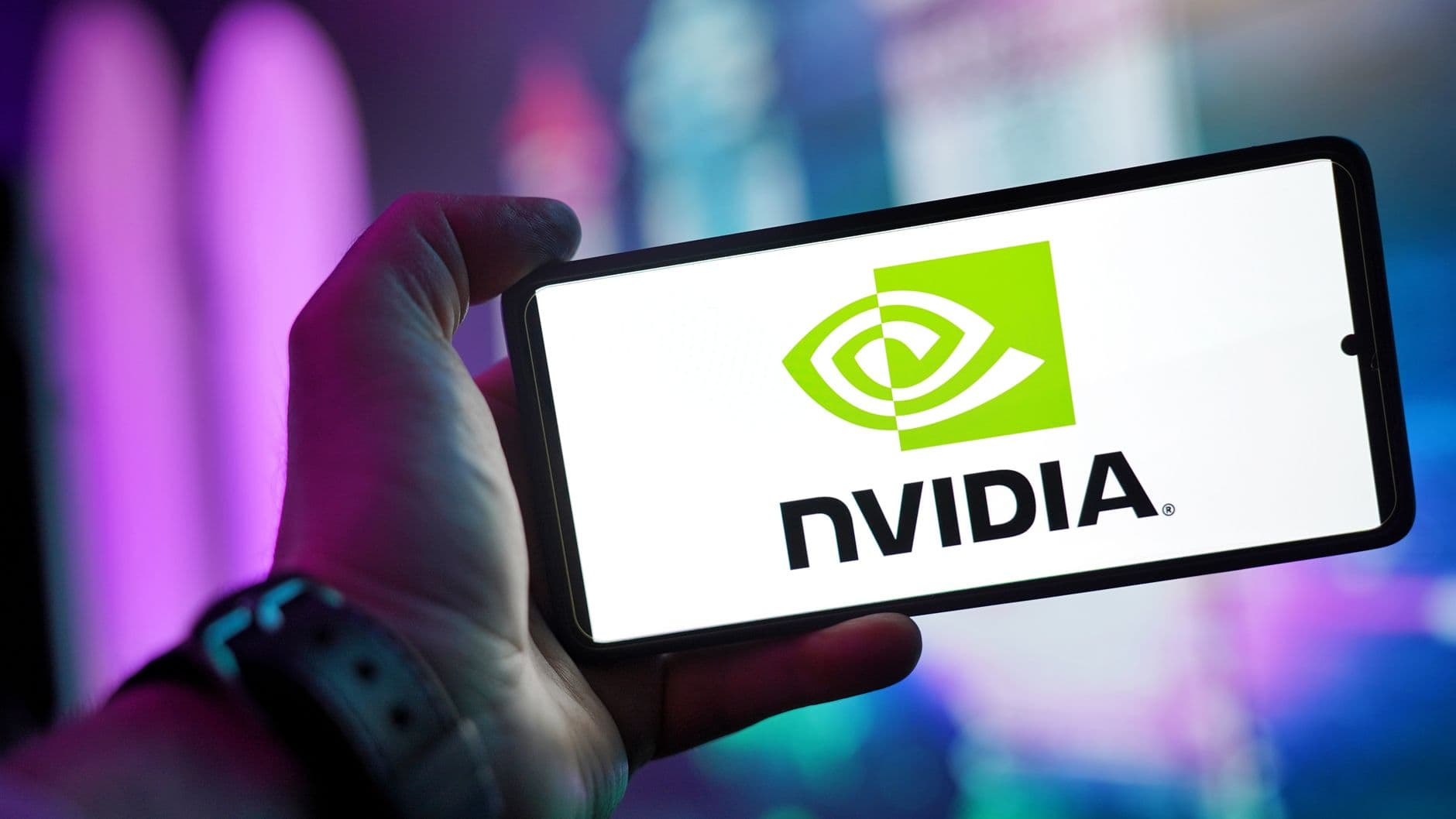 Nvidia готова подстраховать проект облачного провайдера для Anthropic на $45 млрд