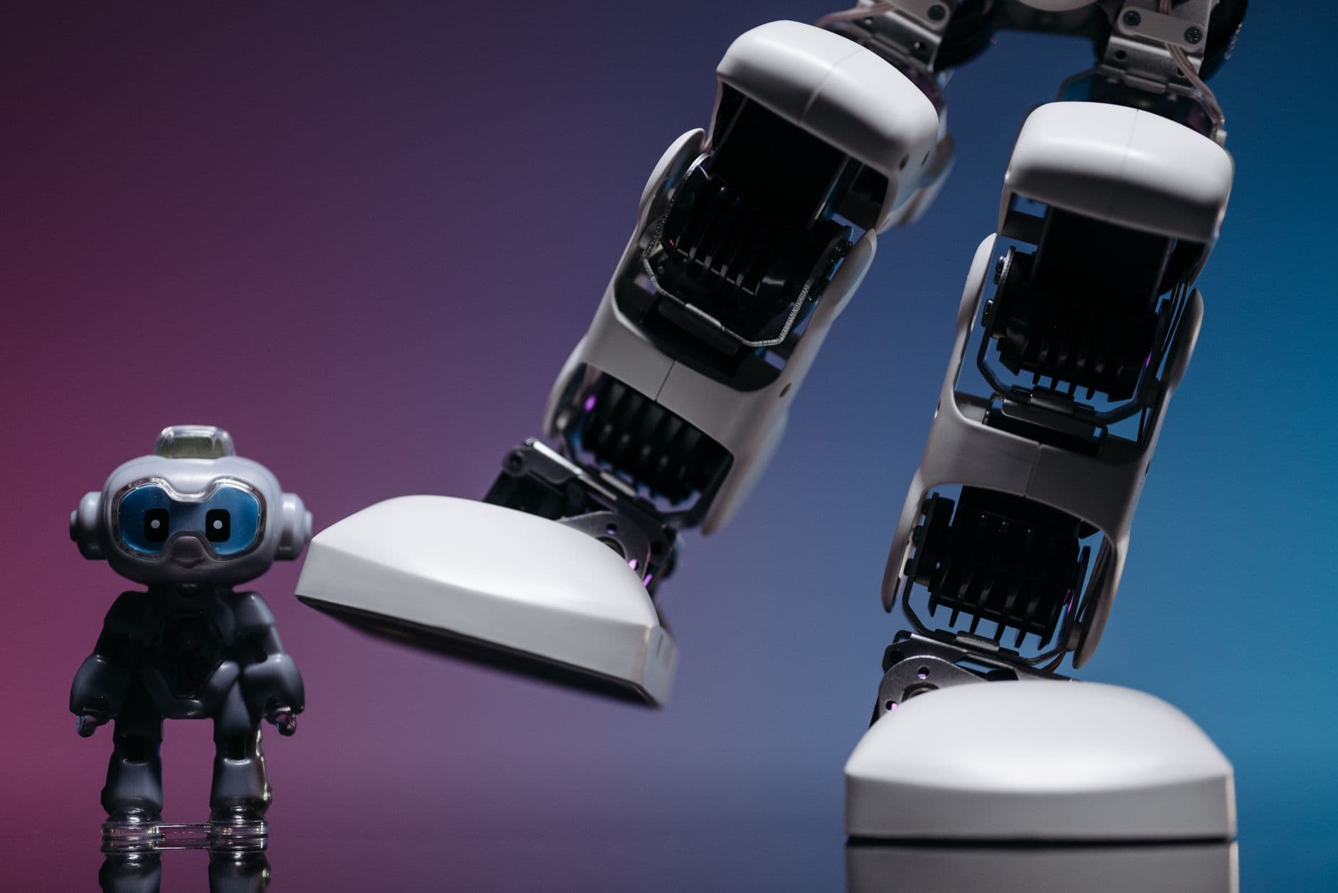 Rebels used Anthropic’s AI bot to develop guided weapons, report says